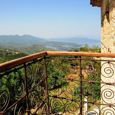 Archontiko Parisis Gasthuis Lafkos