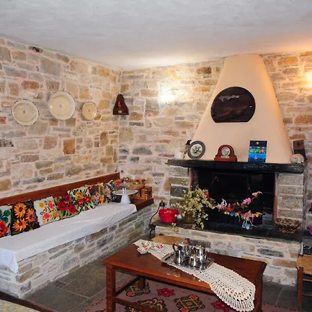 Gasthuis Archontiko Parisis 4*