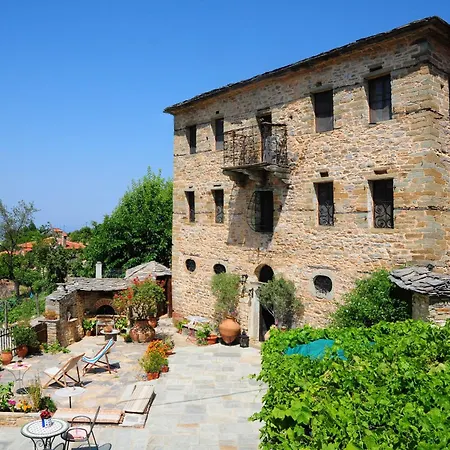 Archontiko Parisis 4*