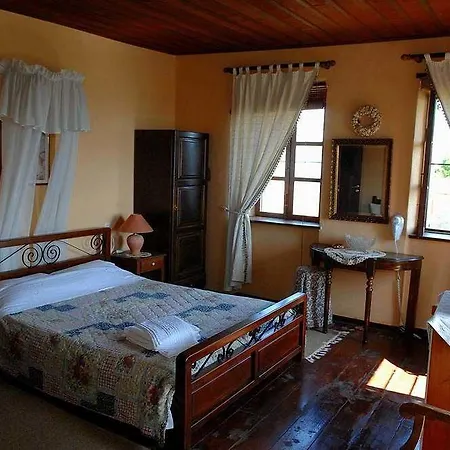 Archontiko Parisis Gasthuis