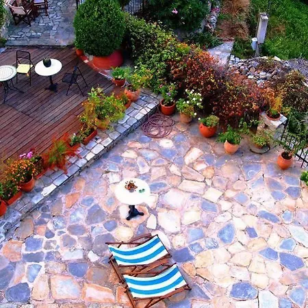 Archontiko Parisis 4* Lafkos