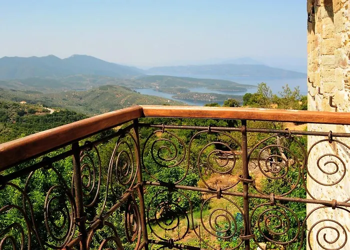 Archontiko Parisis Guest house Lafkos