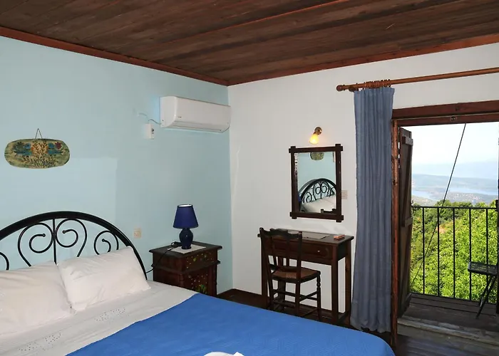 Archontiko Parisis Guest house 4*