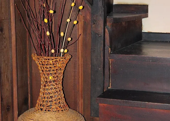 Archontiko Parisis Lafkos