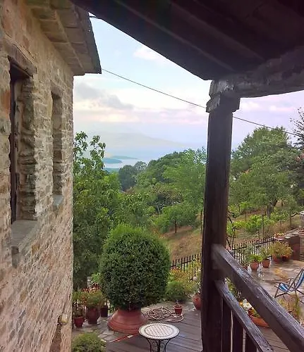 Archontiko Parisis Guest house 4*