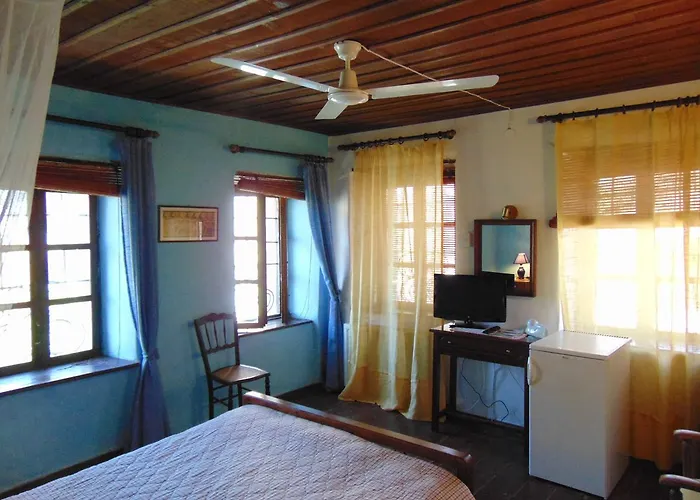 Archontiko Parisis 4*