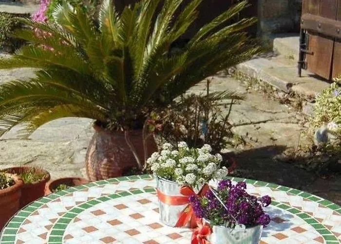 Guest house Archontiko Parisis Lafkos