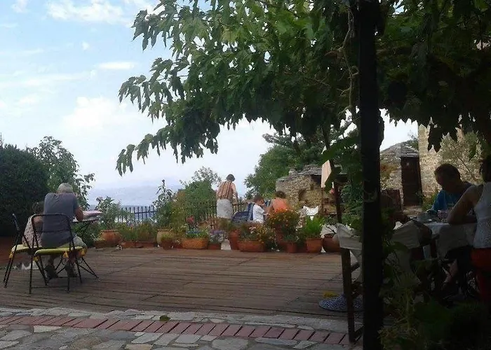 Guest house Archontiko Parisis 4*